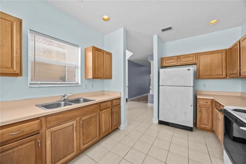 Adosado en venta en Kissimmee, Florida, 3 dormitorios, 195.47 m2 № 1784941 - foto 11