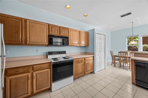 Adosado en venta en Kissimmee, Florida, 3 dormitorios, 195.47 m2 № 1784941 - foto 10