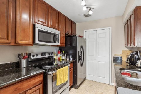 Condo in Orlando, Florida, 3 bedrooms  № 1796212 - photo 10