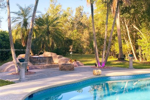 Villa ou maison à vendre à Jupiter, Floride: 3 chambres, 231.23 m2 № 2074969 - photo 7