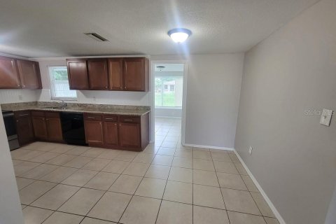 Casa en alquiler en Port Richey, Florida, 3 dormitorios, 106.28 m2 № 1911803 - foto 7