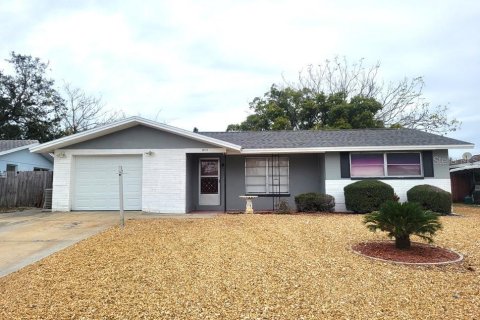 Casa en alquiler en Port Richey, Florida, 3 dormitorios, 106.28 m2 № 1911803 - foto 2