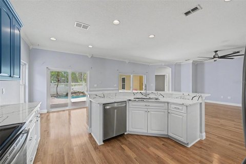 Villa ou maison à vendre à Holiday, Floride: 4 chambres, 219.81 m2 № 2200151 - photo 8