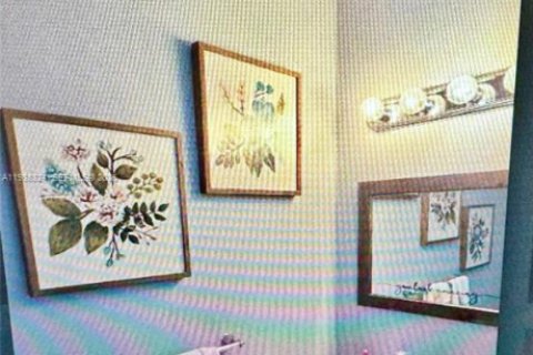 Townhouse in Pembroke Pines, Florida 2 bedrooms, 131.92 sq.m. № 1995873 - photo 8