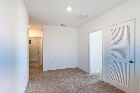 House in Davenport, Florida 5 bedrooms, 234.3 sq.m. № 1842159 - photo 8