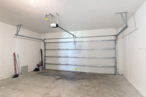 House in Davenport, Florida 5 bedrooms, 234.3 sq.m. № 1842159 - photo 17