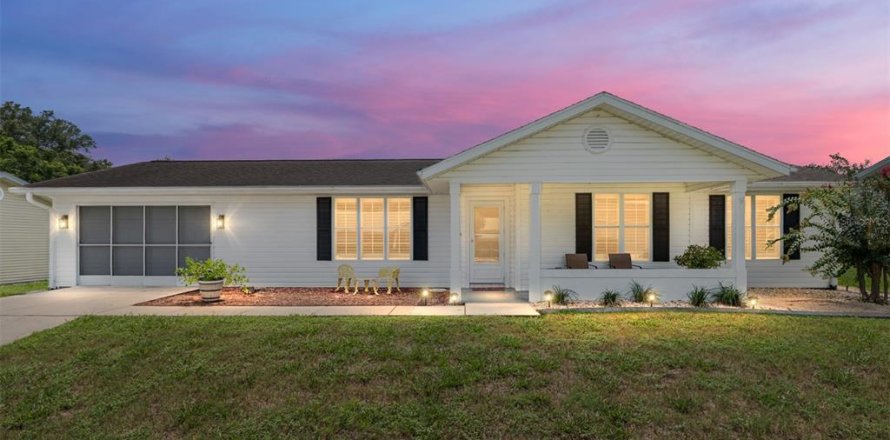 Villa ou maison à Ocala, Floride 2 chambres, 133.13 m2 № 1902707
