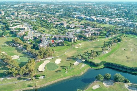 Condominio en alquiler en Lauderhill, Florida, 2 dormitorios, 104.98 m2 № 2052688 - foto 3