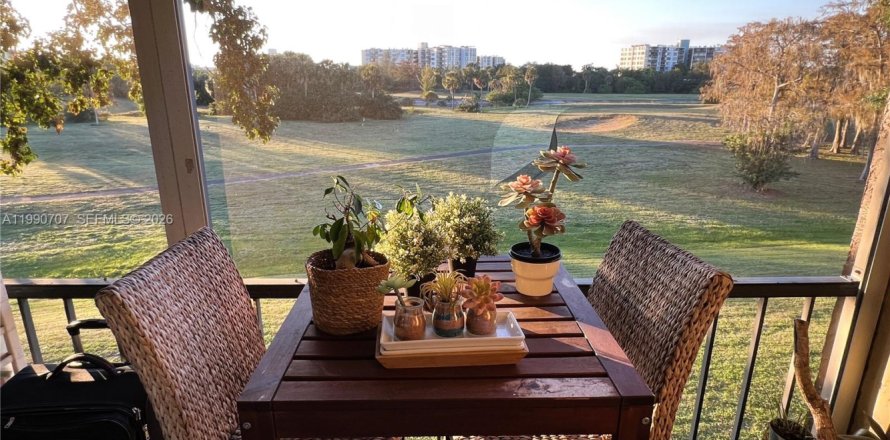 Condominio en Lauderhill, Florida, 2 dormitorios  № 2052688