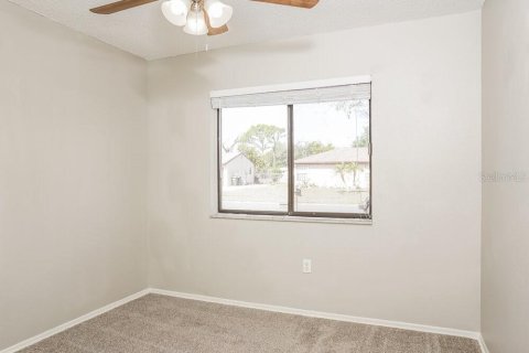 Casa en alquiler en North Port, Florida, 2 dormitorios, 83.8 m2 № 2116481 - foto 12
