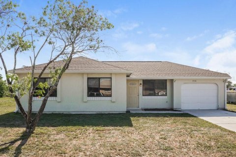 Casa en North Port, Florida 2 dormitorios, 83.8 m2 № 2116481