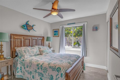 House in Key Largo, Florida 3 bedrooms, 137.5 sq.m. № 1761864 - photo 15