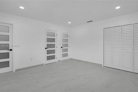 Villa ou maison à vendre à El Portal, Floride: 2 chambres, 126.81 m2 № 2260252 - photo 12