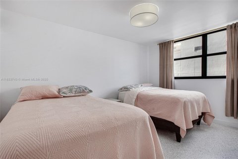 Copropriété à vendre à Miami Beach, Floride: 2 chambres, 74.88 m2 № 2016491 - photo 15