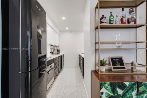 Copropriété à vendre à Miami Beach, Floride: 2 chambres, 74.88 m2 № 2016491 - photo 6