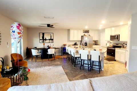 Villa ou maison à louer à Port St. Lucie, Floride: 3 chambres, 233.09 m2 № 2415715 - photo 3