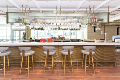 Condo in Miami Beach, Florida, 1 bedroom  № 2186076 - photo 30