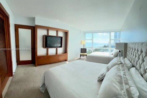 Condo in Miami Beach, Florida, 1 bedroom  № 2186076 - photo 13