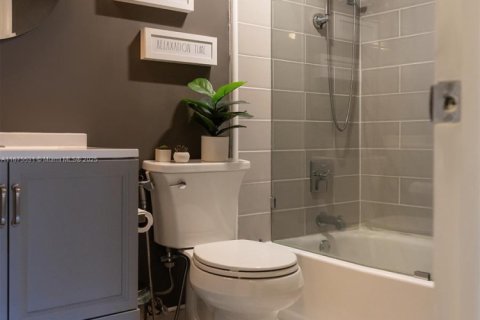 Купить кондоминиум в Плантация, Флорида 1 спальня, 61.32м2, № 1475367 - фото 10