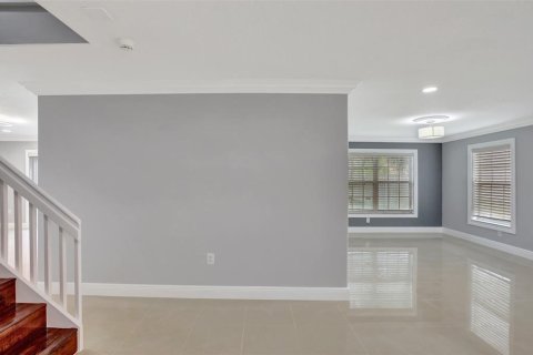House in Sunrise, Florida 4 bedrooms, 215.9 sq.m. № 2085267 - photo 2