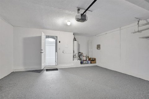 House in Sunrise, Florida 4 bedrooms, 215.9 sq.m. № 2085267 - photo 23