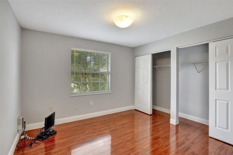 House in Sunrise, Florida 4 bedrooms, 215.9 sq.m. № 2085267 - photo 18