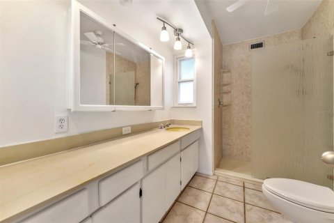 Villa ou maison à louer à Sarasota, Floride: 3 chambres, 180.42 m2 № 1688178 - photo 19