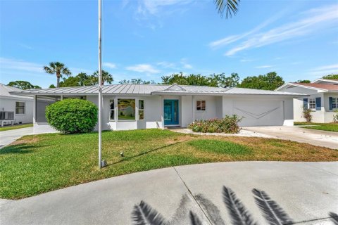Villa ou maison à Sarasota, Floride 3 chambres, 180.42 m2 № 1688178