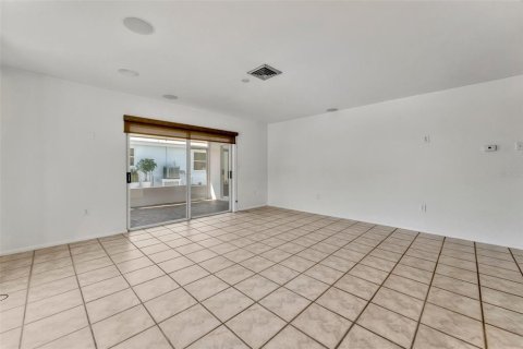 Villa ou maison à louer à Sarasota, Floride: 3 chambres, 180.42 m2 № 1688178 - photo 5