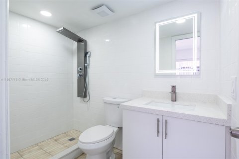 Copropriété à louer à Miami, Floride: 2 chambres, 74.32 m2 № 1944270 - photo 6