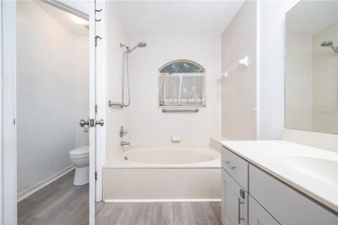 Villa ou maison à vendre à Port Orange, Floride: 4 chambres, 180.88 m2 № 2230862 - photo 17
