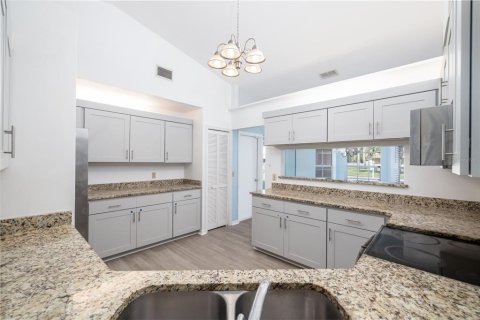 Villa ou maison à vendre à Port Orange, Floride: 4 chambres, 180.88 m2 № 2230862 - photo 10