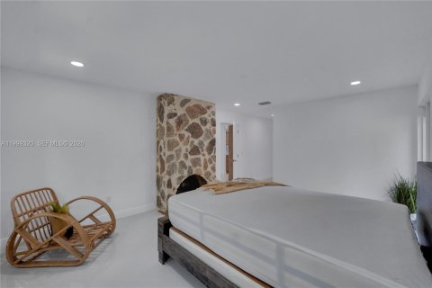 Снять в аренду виллу или дом в Форт-Лодердейл, Флорида 1 спальня, 169.36м2, № 2064169 - фото 10