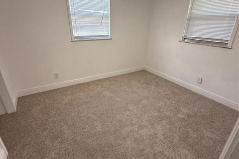 House in Plant City, Florida 3 bedrooms, 107.02 sq.m. № 1854012 - photo 27