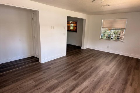 House in Plant City, Florida 3 bedrooms, 107.02 sq.m. № 1854012 - photo 9