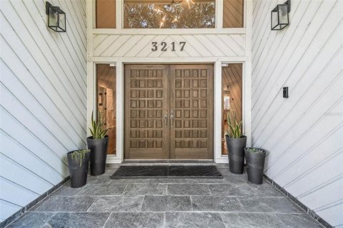 Casa en venta en Tampa, Florida, 4 dormitorios, 410.54 m2 № 1886740 - foto 29