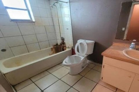 Casa en venta en Okeechobee, Florida, 3 dormitorios, 143.53 m2 № 2251981 - foto 11