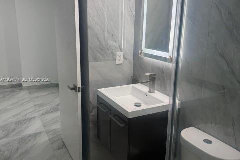 Commercial property in Miami, Florida № 2026078 - photo 20