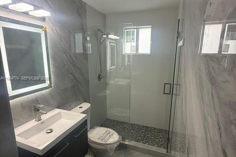 Commercial property in Miami, Florida № 2026078 - photo 19