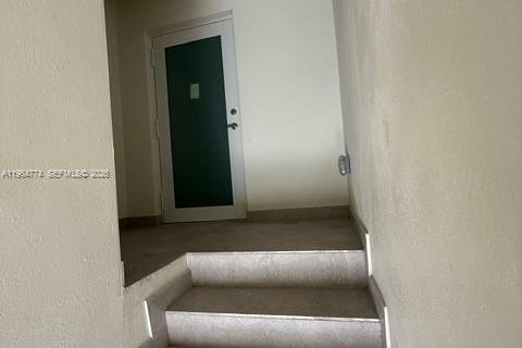 Commercial property in Miami, Florida № 2026078 - photo 6