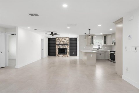 Villa ou maison à vendre à Orlando, Floride: 4 chambres, 176.33 m2 № 2299469 - photo 22