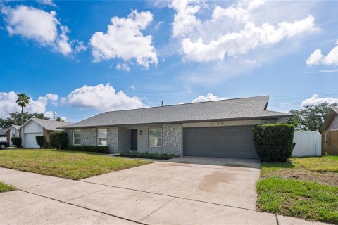 Villa ou maison à vendre à Orlando, Floride: 4 chambres, 176.33 m2 № 2299469 - photo 3