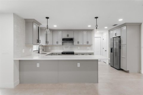 Villa ou maison à vendre à Orlando, Floride: 4 chambres, 176.33 m2 № 2299469 - photo 11