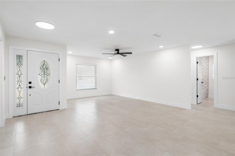 Villa ou maison à vendre à Orlando, Floride: 4 chambres, 176.33 m2 № 2299469 - photo 20