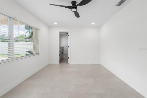 Villa ou maison à vendre à Orlando, Floride: 4 chambres, 176.33 m2 № 2299469 - photo 28