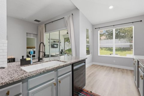 House in Windermere, Florida 3 bedrooms, 158.49 sq.m. № 2205451 - photo 11