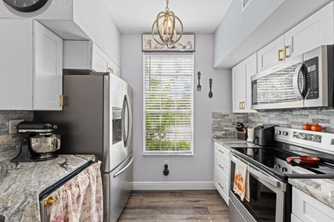 Copropriété à louer à Tampa, Floride: 2 chambres, 105.91 m2 № 2421749 - photo 9