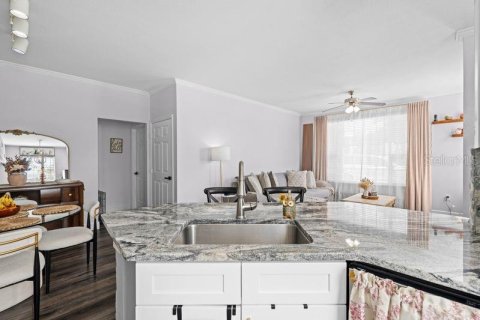 Copropriété à louer à Tampa, Floride: 2 chambres, 105.91 m2 № 2421749 - photo 10