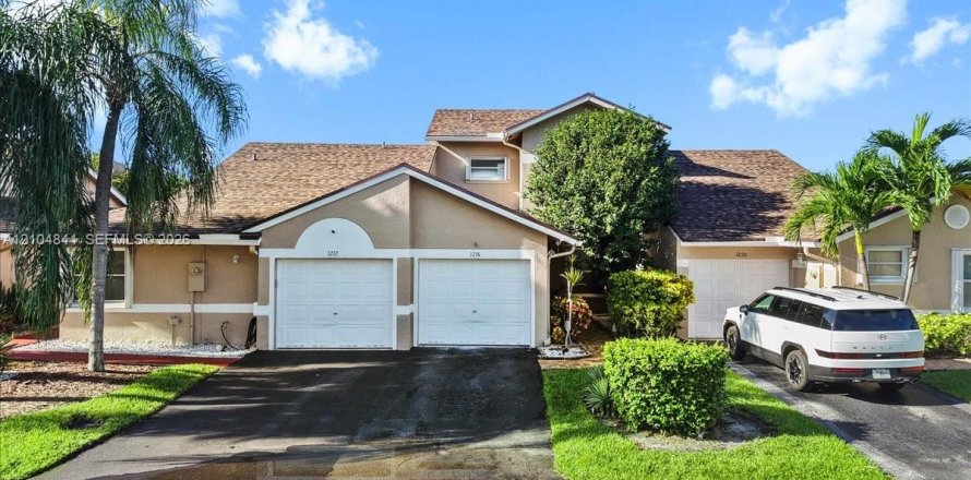 Touwnhouse à Deerfield Beach, Floride 2 chambres, 121.52 m2 № 2414614