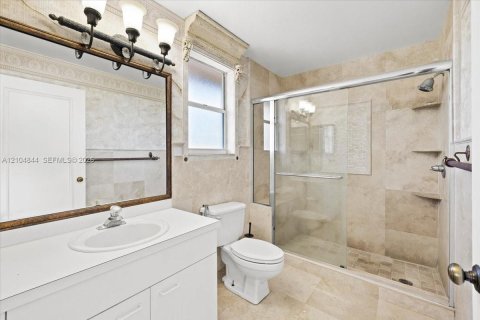 Touwnhouse à vendre à Deerfield Beach, Floride: 2 chambres, 121.52 m2 № 2414614 - photo 22